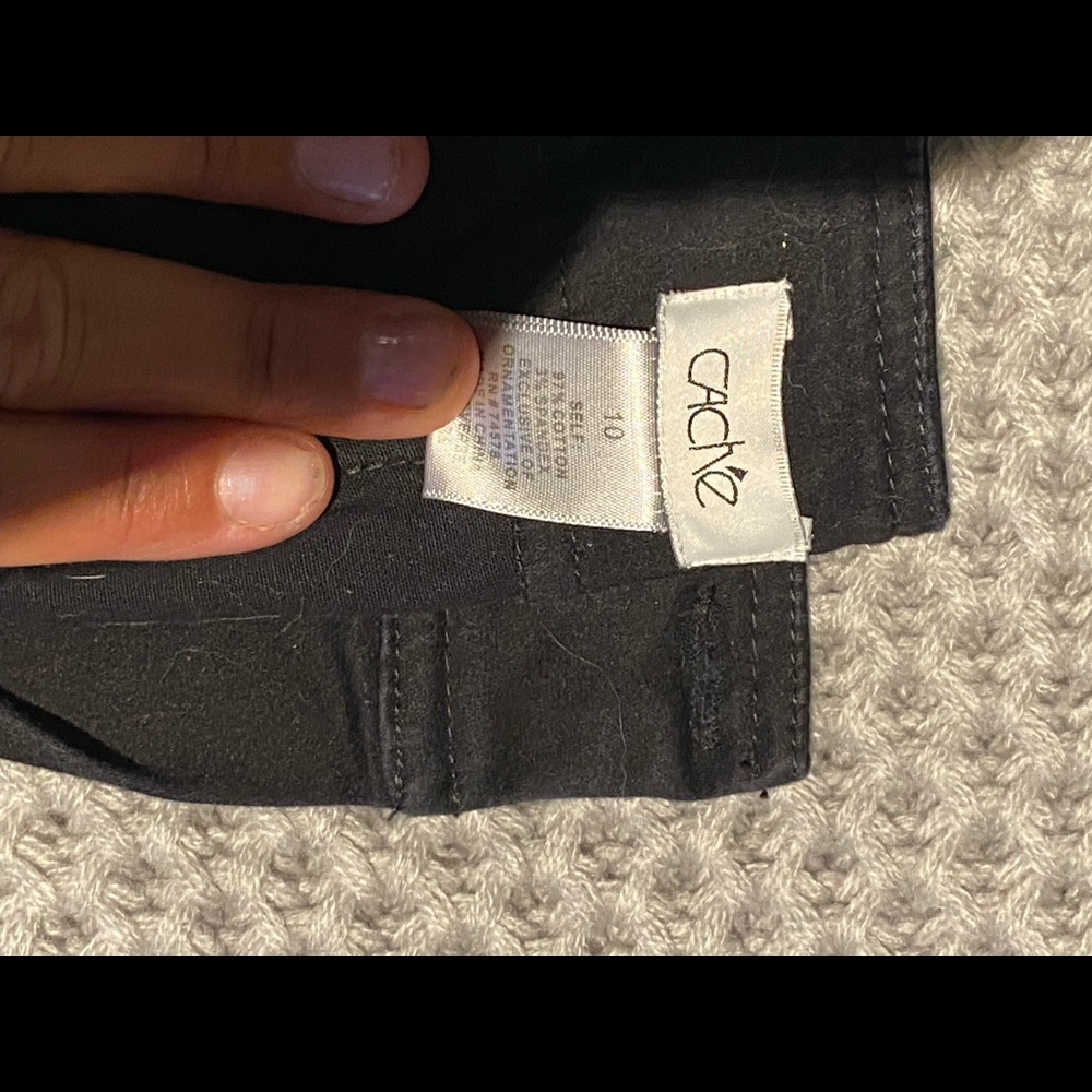 Cache shorts - Picture 2 of 3